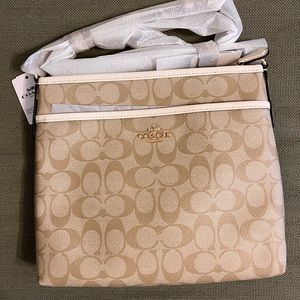 Brand NEW Coach purse
